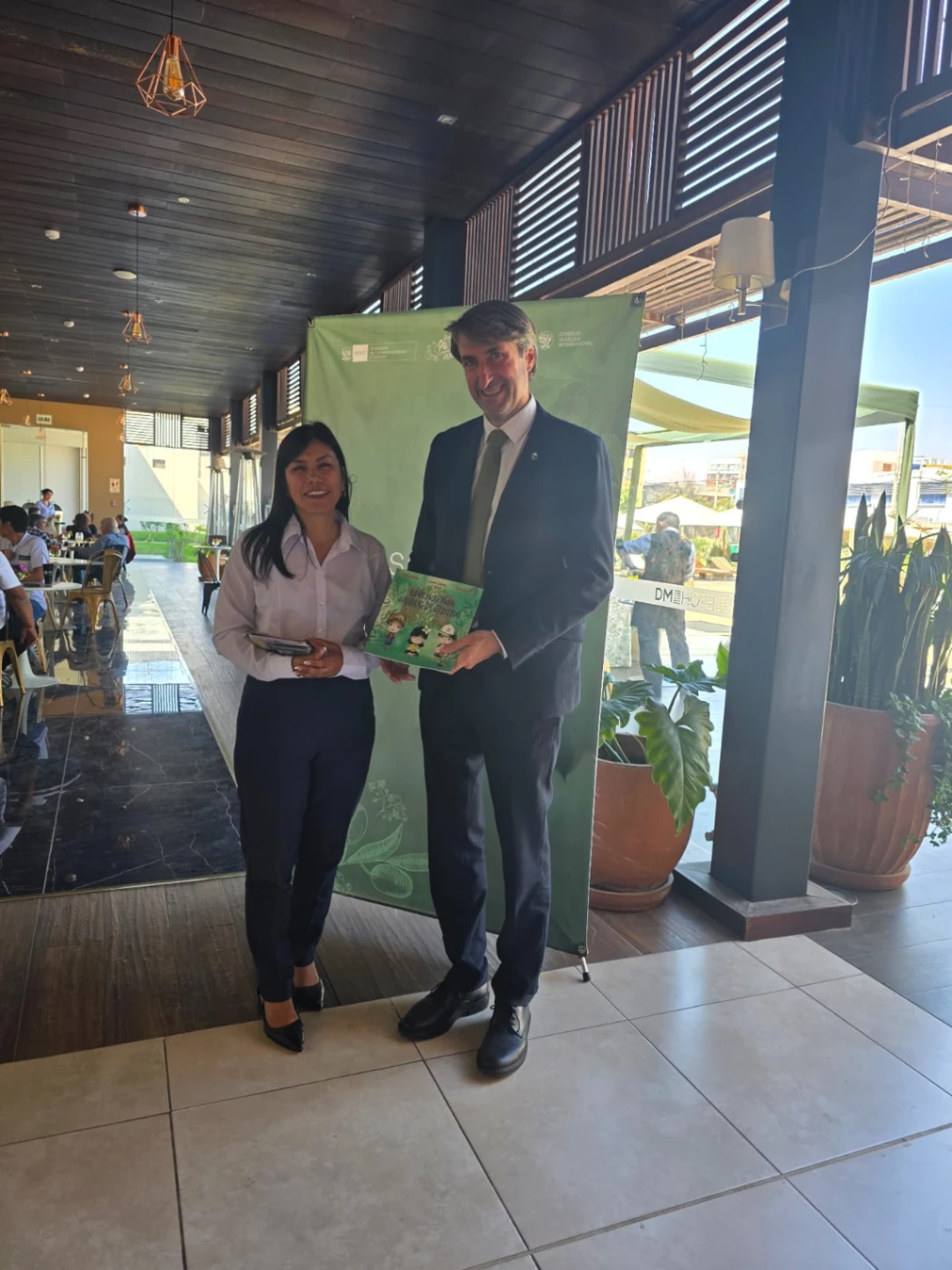 Alongside Jaime Lillo, Executive Director of the IOC: A Historic Milestone for Peruvian Olive Growing