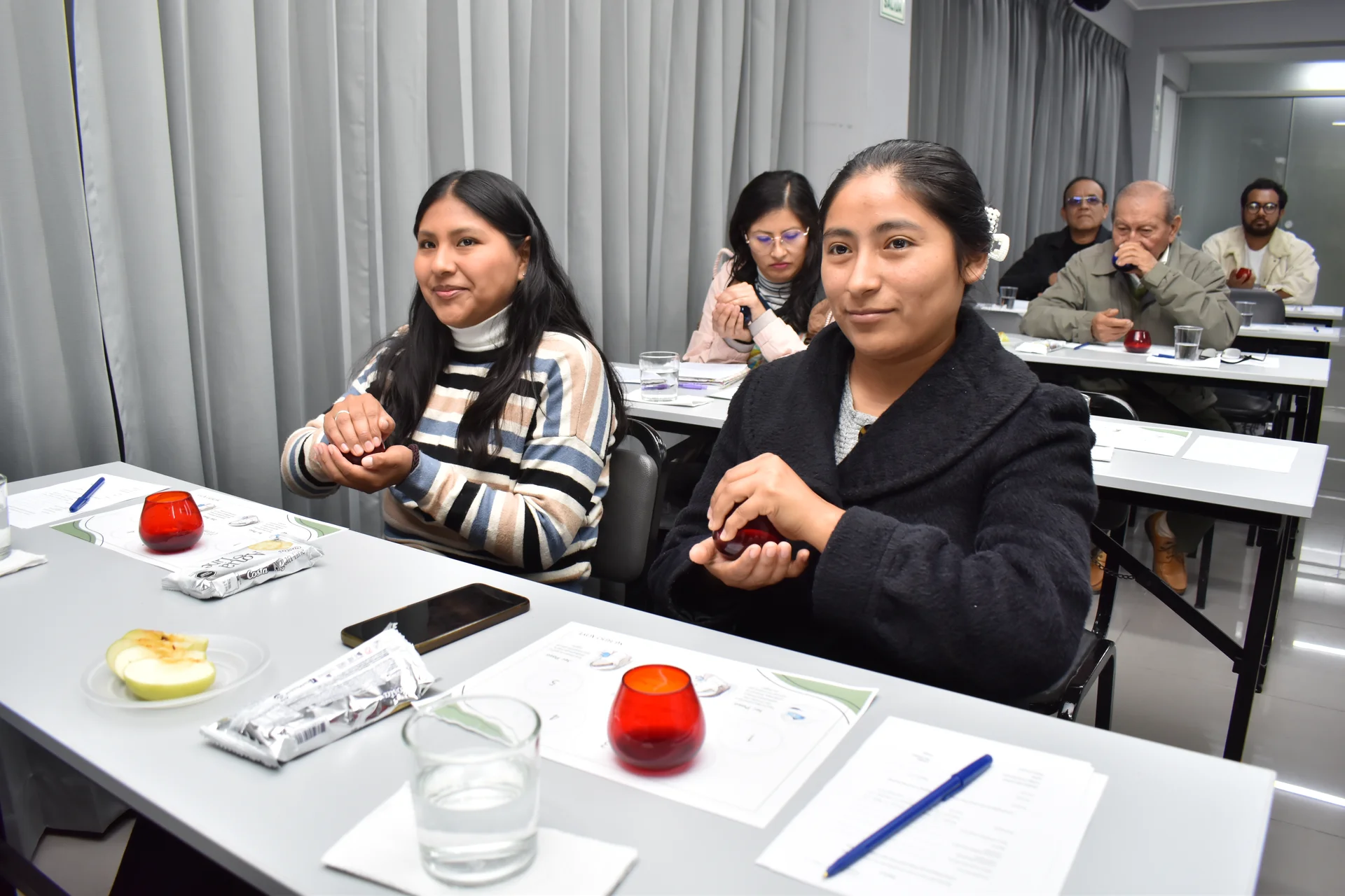 Learning to identify the positive attributes of a genuine Extra Virgin Olive Oil.